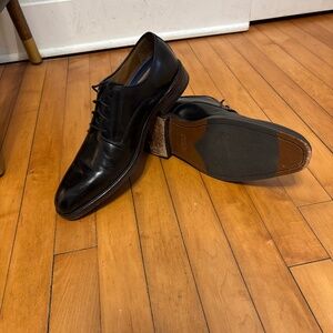 Johnston & Murphy Black Leather Oxfords